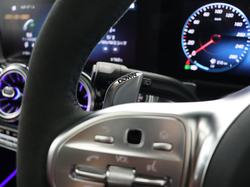 AMG GLB GLB35 4MATIC AMGｱﾄﾞﾊﾞﾝｽﾄﾞ&ﾚｰﾀﾞｰSP　赤/黒革 ﾍﾞﾝﾁﾚｰﾀｰ ﾊﾟﾉﾗﾏSR MBUXﾅﾋﾞ 360ｶﾒﾗ HUD ｱﾄﾞﾊﾞﾝｽﾄﾞｻｳﾝﾄﾞ ｶｰﾎﾞﾝ調ｲﾝﾃﾘｱﾄﾘﾑ AMGﾊﾟﾌｫｰﾏﾝｽｽﾃｱﾘﾝｸﾞ AMGｻｽﾍﾟﾝｼｮﾝ AMG専用19ｲﾝﾁAW　2年保証付