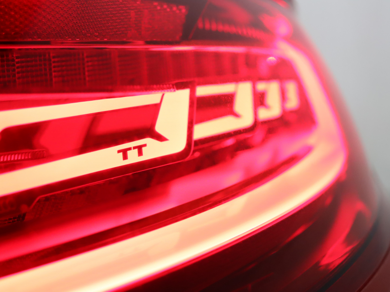 アウディ TT RS クーペ ｱｼｽﾀﾝｽPKGｱﾄﾞﾊﾞﾝｽﾄﾞ　黒革(Sｽﾎﾟｰﾂ) MMIﾅﾋﾞ Bｶﾒﾗ Bluetooth ｸﾙｰｽﾞｺﾝﾄﾛｰﾙ ﾏﾄﾘｸｽOLEDﾘｱﾗｲﾄ ﾏｸﾞﾈﾃｨｯｸﾗｲﾄﾞｻｽﾍﾟﾝｼｮﾝ 可変ﾊﾞﾙﾌﾞ ﾚｯﾄﾞｷｬﾘﾊﾟｰ 純正20ｲﾝﾁAW(ﾏｯﾄﾁﾀﾆｳﾑ)　2年保証付
