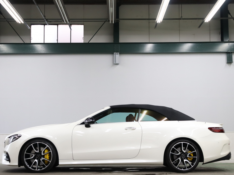 AMG Eクラス E53ｶﾌﾞﾘｵﾚ 4MATIC+ ISG搭載ﾓﾃﾞﾙ ｴｸｽｸﾙｼｰﾌﾞ&ﾚｰﾀﾞｰSP　黒革 ﾍﾞﾝﾁﾚｰﾀｰ ｴｱｽｶｰﾌ 黒幌 純正ﾅﾋﾞTV ﾌﾞﾙﾒｽﾀｰS ﾍｯﾄﾞｱｯﾌﾟD 360ｶﾒﾗ AMGﾊﾟﾌｫｰﾏﾝｽｽﾃｱﾘﾝｸﾞ AMGｽﾎﾟｰﾂｴｷｿﾞｰｽﾄ AMGｴｱﾛ&20ｲﾝﾁAW　2年保証