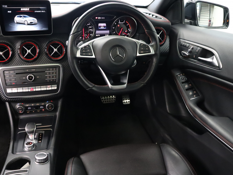 AMG Aクラス A45 4MATIC ﾚｰﾀﾞｰSP　後期 黒革 ﾊﾟﾉﾗﾏSR 純正ﾅﾋﾞ TV Bｶﾒﾗ Carplay LEDﾊﾟﾌｫｰﾏﾝｽﾍｯﾄﾞﾗｲﾄ AMGｻｽﾍﾟﾝｼｮﾝ AMGﾊﾟﾌｫｰﾏﾝｽｴｸﾞｿﾞｰｽﾄ AMG強化ﾌﾞﾚｰｷ AMGｴｱﾛ&18ｲﾝﾁAW　2年保証付