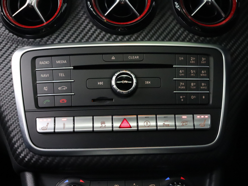 AMG Aクラス A45 4MATIC ﾚｰﾀﾞｰSP　後期 黒革 ﾊﾟﾉﾗﾏSR 純正ﾅﾋﾞ TV Bｶﾒﾗ Carplay LEDﾊﾟﾌｫｰﾏﾝｽﾍｯﾄﾞﾗｲﾄ AMGｻｽﾍﾟﾝｼｮﾝ AMGﾊﾟﾌｫｰﾏﾝｽｴｸﾞｿﾞｰｽﾄ AMG強化ﾌﾞﾚｰｷ AMGｴｱﾛ&18ｲﾝﾁAW　2年保証付