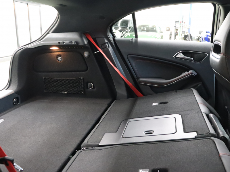 AMG Aクラス A45 4MATIC ﾚｰﾀﾞｰSP　後期 黒革 ﾊﾟﾉﾗﾏSR 純正ﾅﾋﾞ TV Bｶﾒﾗ Carplay LEDﾊﾟﾌｫｰﾏﾝｽﾍｯﾄﾞﾗｲﾄ AMGｻｽﾍﾟﾝｼｮﾝ AMGﾊﾟﾌｫｰﾏﾝｽｴｸﾞｿﾞｰｽﾄ AMG強化ﾌﾞﾚｰｷ AMGｴｱﾛ&18ｲﾝﾁAW　2年保証付