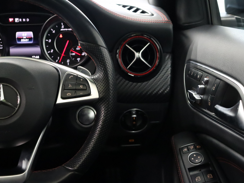 AMG Aクラス A45 4MATIC ﾚｰﾀﾞｰSP　後期 黒革 ﾊﾟﾉﾗﾏSR 純正ﾅﾋﾞ TV Bｶﾒﾗ Carplay LEDﾊﾟﾌｫｰﾏﾝｽﾍｯﾄﾞﾗｲﾄ AMGｻｽﾍﾟﾝｼｮﾝ AMGﾊﾟﾌｫｰﾏﾝｽｴｸﾞｿﾞｰｽﾄ AMG強化ﾌﾞﾚｰｷ AMGｴｱﾛ&18ｲﾝﾁAW　2年保証付