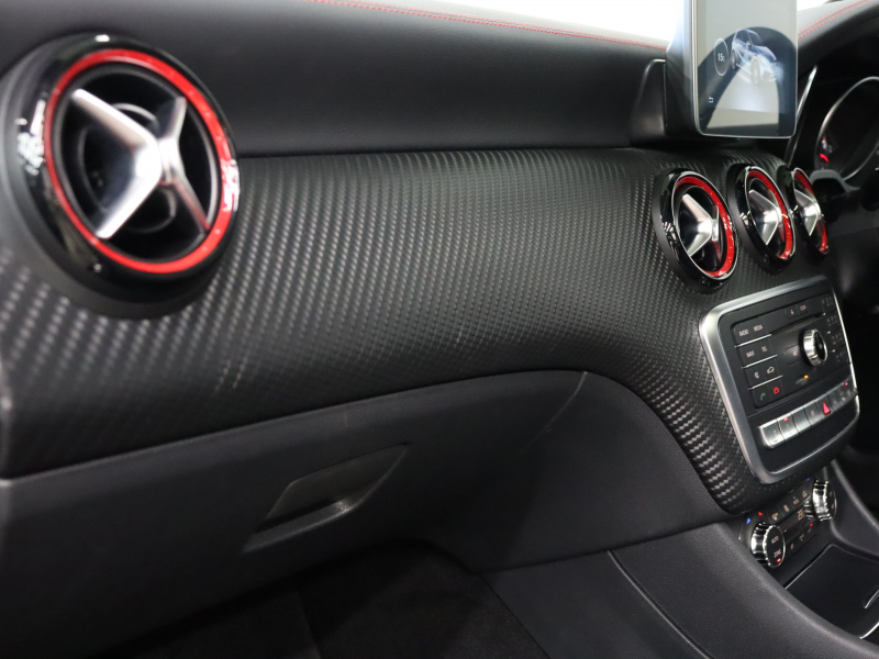 AMG Aクラス A45 4MATIC ﾚｰﾀﾞｰSP　後期 黒革 ﾊﾟﾉﾗﾏSR 純正ﾅﾋﾞ TV Bｶﾒﾗ Carplay LEDﾊﾟﾌｫｰﾏﾝｽﾍｯﾄﾞﾗｲﾄ AMGｻｽﾍﾟﾝｼｮﾝ AMGﾊﾟﾌｫｰﾏﾝｽｴｸﾞｿﾞｰｽﾄ AMG強化ﾌﾞﾚｰｷ AMGｴｱﾛ&18ｲﾝﾁAW　2年保証付