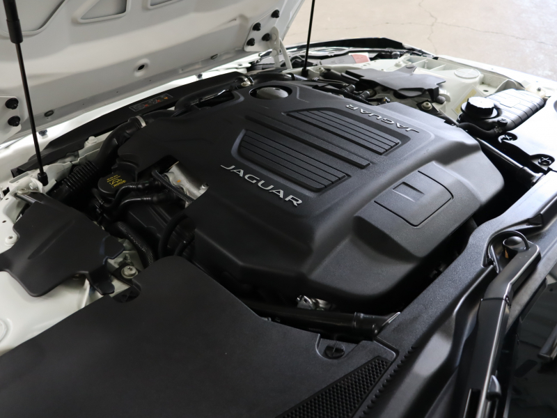 ジャガー Fタイプ Rｸｰﾍﾟ AWD ｴｸｽﾃﾘｱｽﾎﾟｰﾂﾃﾞｻﾞｲﾝﾊﾟｯｸ&ﾌﾞﾗｯｸﾊﾟｯｸ　赤/黒革 ｶﾞﾗｽﾙｰﾌ 純正ﾅﾋﾞ MERIDIANｻﾗｳﾝﾄﾞ F/Bｶﾒﾗ ｶｰﾎﾞﾝｲﾝﾃｱﾘﾄﾘﾑ ｴｸﾞｿﾞｰｽﾄｼｽﾃﾑ ｶｰﾎﾞﾝｾﾗﾐｯｸﾌﾞﾚｰｷ  ｲｴﾛｰｷｬﾘﾊﾟｰ 純正20ｲﾝﾁｽﾄｰﾝAW　2年保証付