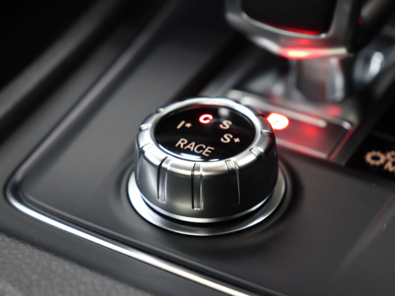 AMG CLAクラス CLA45 4MATIC ﾚｰﾀﾞｰSP　黒革 ｼｰﾄﾋｰﾀｰ 純正HDDﾅﾋﾞTV Bluetooth Carplay Bｶﾒﾗ LEDﾊｲﾊﾟﾌｫｰﾏﾝｽﾍｯﾄﾞﾗｲﾄ AMGｻｽﾍﾟﾝｼｮﾝ AMG強化ﾌﾞﾚｰｷ AMGｽﾎﾟｰﾂｽﾃｱﾘﾝｸﾞ  AMGｴｱﾛ&19ｲﾝﾁAW　2年保証付