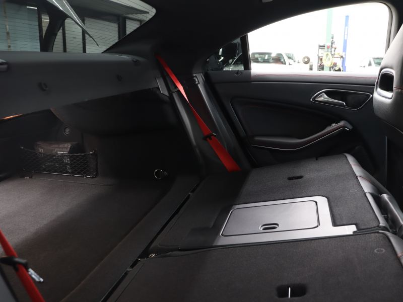 AMG CLAクラス CLA45 4MATIC ﾚｰﾀﾞｰSP　黒革 ｼｰﾄﾋｰﾀｰ 純正HDDﾅﾋﾞTV Bluetooth Carplay Bｶﾒﾗ LEDﾊｲﾊﾟﾌｫｰﾏﾝｽﾍｯﾄﾞﾗｲﾄ AMGｻｽﾍﾟﾝｼｮﾝ AMG強化ﾌﾞﾚｰｷ AMGｽﾎﾟｰﾂｽﾃｱﾘﾝｸﾞ  AMGｴｱﾛ&19ｲﾝﾁAW　2年保証付