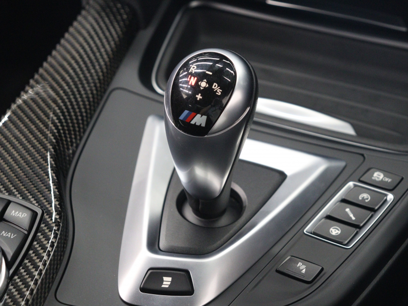 BMW Mシリーズ M4 ｸｰﾍﾟ MDCT　Mｻｽﾍﾟﾝｼｮﾝ ｺﾝﾌｫｰﾄA ｲﾝﾃﾘｼﾞｪﾝﾄS 黒革 ﾅﾋﾞTV Bluetooth Bｶﾒﾗ HUD LEDﾍｯﾄﾞﾗｲﾄ ｶｰﾎﾞﾝﾙｰﾌ ｶｰﾎﾞﾝｲﾝﾃﾘｱ Mｽﾎﾟｰﾂｽﾃｱﾘﾝｸﾞ Mﾌﾞﾙｰｷｬﾘﾊﾟｰ Mｴｱﾛ&19AW(ｽﾀｲﾘﾝｸﾞ437M)　2年保証付