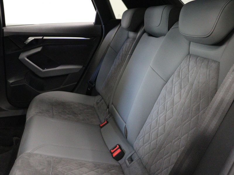 アウディ S3 ｽﾎﾟｰﾂﾊﾞｯｸ 1stｴﾃﾞｨｼﾞｮﾝ ﾌﾞﾗｯｸｽﾀｲﾘﾝｸﾞPKG　125台限定車 1ｵｰﾅｰ 灰革/ｱﾙｶﾝﾀﾗｼｰﾄ ﾊﾟﾉﾗﾏSR MMIﾅﾋﾞ TV Bｶﾒﾗ Carplay ﾜｲﾔﾚｽﾁｬｰｼﾞﾝｸﾞ ﾏﾄﾘｸｽLEDﾍｯﾄﾞﾗｲﾄ ﾀﾞﾝﾋﾟﾝｸﾞｺﾝﾄﾛｰﾙｻｽﾍﾟﾝｼｮﾝ 専用19ｲﾝﾁAW　2年保証
