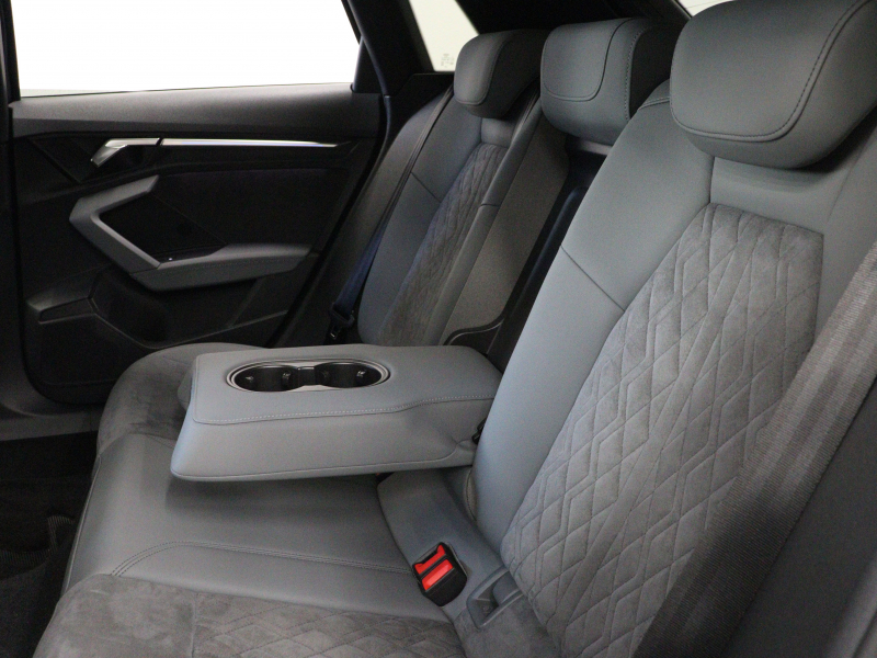 アウディ S3 ｽﾎﾟｰﾂﾊﾞｯｸ 1stｴﾃﾞｨｼﾞｮﾝ ﾌﾞﾗｯｸｽﾀｲﾘﾝｸﾞPKG　125台限定車 1ｵｰﾅｰ 灰革/ｱﾙｶﾝﾀﾗｼｰﾄ ﾊﾟﾉﾗﾏSR MMIﾅﾋﾞ TV Bｶﾒﾗ Carplay ﾜｲﾔﾚｽﾁｬｰｼﾞﾝｸﾞ ﾏﾄﾘｸｽLEDﾍｯﾄﾞﾗｲﾄ ﾀﾞﾝﾋﾟﾝｸﾞｺﾝﾄﾛｰﾙｻｽﾍﾟﾝｼｮﾝ 専用19ｲﾝﾁAW　2年保証
