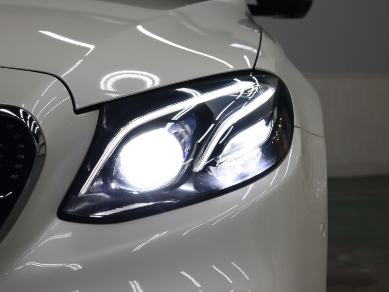 AMG Eクラス E43 4MATIC ｴｸｽｸﾙｰｼﾌﾞ&ﾚｰﾀﾞｰSP　ﾍﾞｰｼﾞｭ革 ﾍﾞﾝﾁﾚｰﾀｰ ﾋｰﾀｰ ﾘﾗｸｾﾞｰｼｮﾝ機能 ﾀﾞｲﾅﾐｯｸｼｰﾄ ﾊﾟﾉﾗﾏSR 純正ﾅﾋﾞTV ﾌﾞﾙﾒｽﾀｰS 360ｶﾒﾗ HUD Carplay AMGｽﾎﾟｰﾂｻｽﾍﾟﾝｼｮﾝ AMGｴｸﾞｿﾞｰｽﾄ AMGｴｱﾛ&20ｲﾝﾁAW 2年保証付
