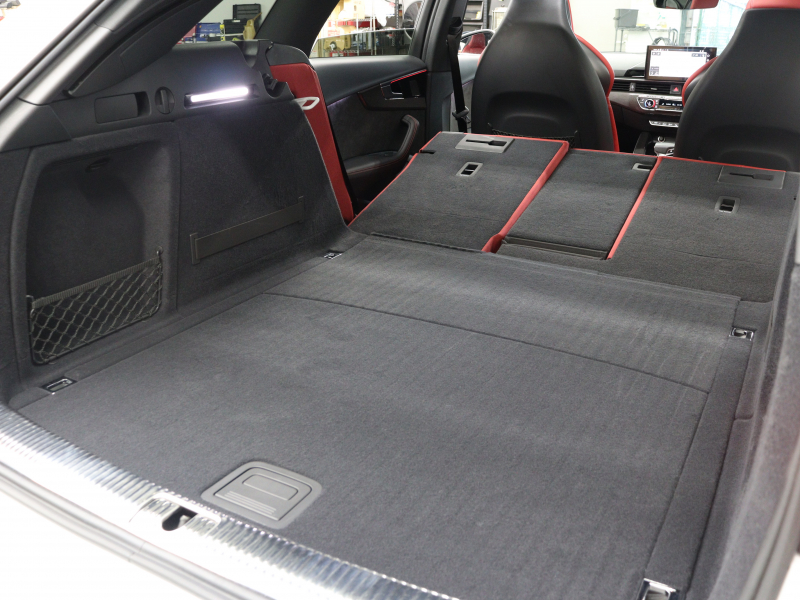アウディ S4 ｱﾊﾞﾝﾄ ﾍﾞｰｽｸﾞﾚｰﾄﾞ ﾊﾟｰｸｱｼｽﾄPKG　赤革 ﾋｰﾀｰ MMIﾅﾋﾞ 360ｶﾒﾗ Carplay ACC ﾜｲﾔﾚｽﾁｬｰｼﾞﾝｸﾞ ﾏﾄﾘｸｽLEDﾍｯﾄﾞﾗｲﾄ ｶｰﾎﾞﾝｲﾝﾃﾘｱﾄﾘﾑ Sﾊﾞﾝﾊﾟｰ 自動Rｹﾞｰﾄ&ﾊﾝｽﾞﾌﾘｰA 純正ｴｱﾛ&19ｲﾝﾁAW　2年保証