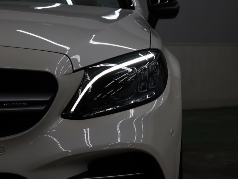 AMG Cクラス C43 4MATIC ｶﾌﾞﾘｵﾚ AMGｱﾄﾞﾊﾞﾝｽﾄﾞ&ﾚｰﾀﾞｰSP　白革 ｴｱｽｶｰﾌ 青幌 純正ﾅﾋﾞTV ﾌﾞﾙﾒｽﾀｰS ﾍｯﾄﾞｱｯﾌﾟD ACC Bluetoothｵｰﾃﾞｨｵ AMGｽﾃｱﾘﾝｸﾞ AMGｴｸﾞｿﾞｰｽﾄｼｽﾃﾑ AMGｴｱﾛ&19ｲﾝﾁAW　2年保証