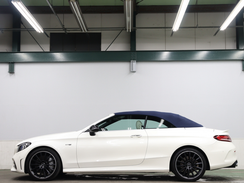 AMG Cクラス C43 4MATIC ｶﾌﾞﾘｵﾚ AMGｱﾄﾞﾊﾞﾝｽﾄﾞ&ﾚｰﾀﾞｰSP　白革 ｴｱｽｶｰﾌ 青幌 純正ﾅﾋﾞTV ﾌﾞﾙﾒｽﾀｰS ﾍｯﾄﾞｱｯﾌﾟD ACC Bluetoothｵｰﾃﾞｨｵ AMGｽﾃｱﾘﾝｸﾞ AMGｴｸﾞｿﾞｰｽﾄｼｽﾃﾑ AMGｴｱﾛ&19ｲﾝﾁAW　2年保証