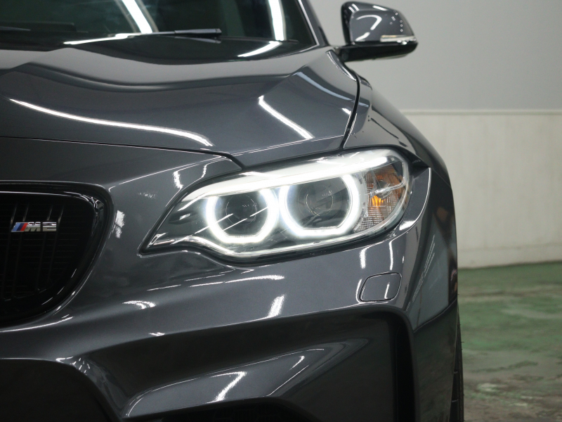 BMW Mシリーズ M2 ﾍﾞｰｽｸﾞﾚｰﾄﾞ 6速MT　ｺﾝﾌｫｰﾄA ｲﾝﾃﾘｼﾞｪﾝﾄS 黒革 ﾋｰﾀｰ 純正ﾅﾋﾞTV Bｶﾒﾗ Bluetoothｵｰﾃﾞｨｵ ｶｰﾎﾞﾝｲﾝﾃﾘｱﾄﾘﾑ ｴｷｿﾞｰｽﾄﾃｰﾙﾊﾟｲﾌﾟ Mﾌﾞﾙｰｷｬﾘﾊﾟｰ Mｴｱﾛ&19ｲﾝﾁAW　2年保証