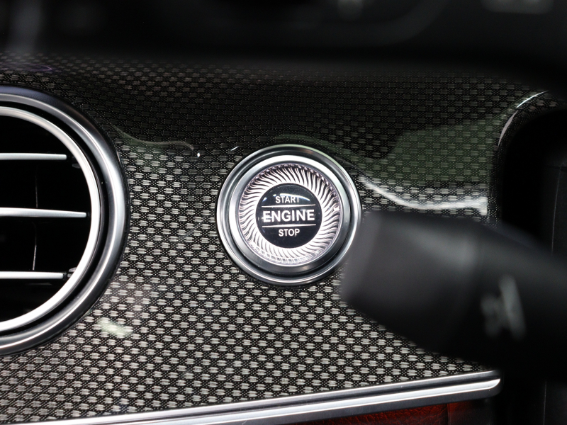 AMG Eクラス E43 4MATIC ﾜｺﾞﾝ ﾚｰﾀﾞｰSP　黒革 ﾋｰﾀｰ ﾊﾟﾉﾗﾏSR 純正ﾅﾋﾞTV ﾌﾞﾙﾒｽﾀｰS 360ｶﾒﾗ HUD Carplay AMGｽﾎﾟｰﾂｻｽﾍﾟﾝｼｮﾝ AMGｴｸﾞｿﾞｰｽﾄ AMGｴｱﾛ&20ｲﾝﾁAW 2年保証付