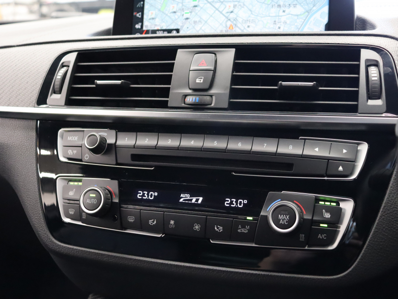 BMW Mシリーズ M2 ﾍﾞｰｽｸﾞﾚｰﾄﾞ　後期LCI ｺﾝﾌｫｰﾄA ｲﾝﾃﾘｼﾞｪﾝﾄS 黒革 純正idriveﾅﾋﾞ Bｶﾒﾗ LEDﾍｯﾄﾞﾗｲﾄ ｶｰﾎﾞﾝｲﾝﾃﾘｱ ﾃﾞｭｱﾙｴｷｿﾞｰｽﾄﾃｰﾙﾊﾟｲﾌﾟ Mｽﾎﾟｰﾂｽﾃｱﾘﾝｸﾞ Mﾌﾞﾚｰｷｷｬﾘﾊﾟｰ Mｴｱﾛ&19ｲﾝﾁAW　2年保証付