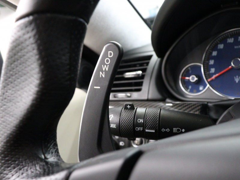 マセラティ グランツーリズモ ｽﾎﾟｰﾂ MCｵｰﾄｼﾌﾄ　後期 白革 ｼｰﾄﾋｰﾀｰ 純正SDﾅﾋﾞ harman/kardon Bluetooth Carplay Bｶﾒﾗ PTS ｽﾎﾟｰﾂPKG ﾚｯﾄﾞｷｬﾘﾊﾟｰ ﾄﾗｲﾃﾞﾝﾄｽﾃｯﾁ MCｽﾎﾟｰﾂﾗｲﾝｶｰﾎﾞﾝﾄﾘﾑ ﾌﾞﾗｯｸｳｨﾝﾄﾞｳﾄﾘﾑ TPMS ETC 純正20ｲﾝﾁAW　2年保証付