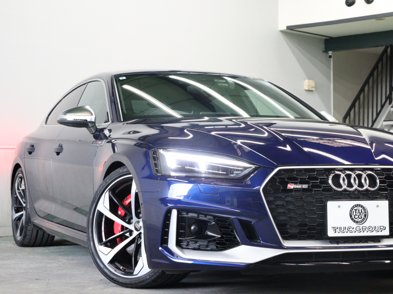 アウディ RS5 ｽﾎﾟｰﾂﾊﾞｯｸ ﾍﾞｰｽｸﾞﾚｰﾄﾞ RSﾃﾞｻﾞｲﾝ&ｱｼｽﾀﾝｽPKG　黒革 ﾋｰﾀｰ ﾊﾟﾉﾗﾏSR MMIﾅﾋﾞ TV Bang&Olufsen 360ｶﾒﾗ ｶｰﾎﾞﾝｲﾝﾃﾘｱ RSｽﾎﾟｰﾂEX ﾚｯﾄﾞｷｬﾘﾊﾟｰ RS20ｲﾝﾁAW　2年保証付
