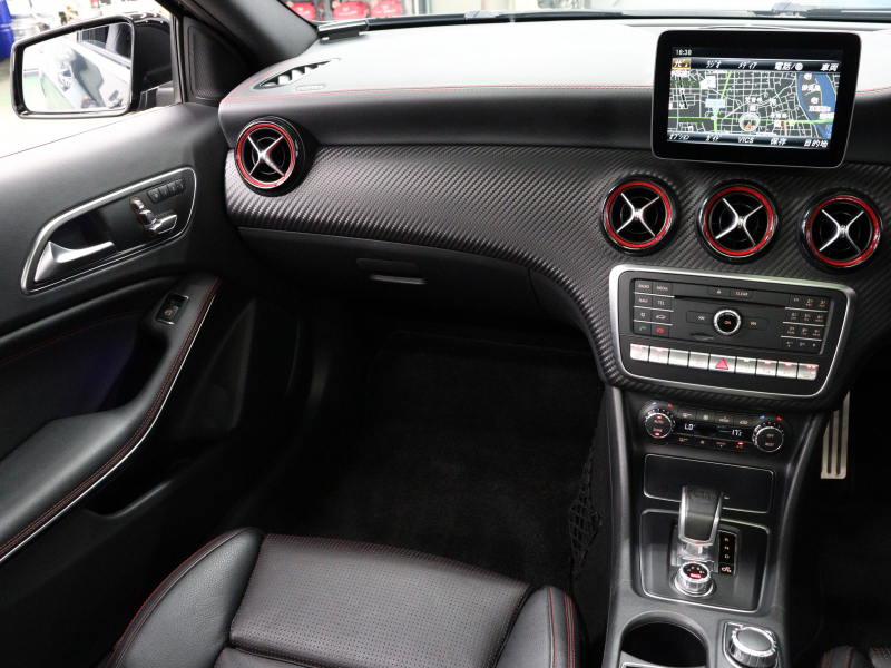 メルセデスベンツ Aクラス A45 4MATIC ﾚｰﾀﾞｰSP　後期 黒革 ﾊﾟﾉﾗﾏSR 純正ﾅﾋﾞ TV Bｶﾒﾗ Carplay LEDﾊﾟﾌｫｰﾏﾝｽﾍｯﾄﾞﾗｲﾄ AMGｻｽﾍﾟﾝｼｮﾝ AMGﾊﾟﾌｫｰﾏﾝｽｴｸﾞｿﾞｰｽﾄ AMG強化ﾌﾞﾚｰｷ AMGｴｱﾛ&18ｲﾝﾁAW　2年保証付