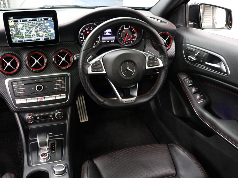 メルセデスベンツ Aクラス A45 4MATIC ﾚｰﾀﾞｰSP　後期 黒革 ﾊﾟﾉﾗﾏSR 純正ﾅﾋﾞ TV Bｶﾒﾗ Carplay LEDﾊﾟﾌｫｰﾏﾝｽﾍｯﾄﾞﾗｲﾄ AMGｻｽﾍﾟﾝｼｮﾝ AMGﾊﾟﾌｫｰﾏﾝｽｴｸﾞｿﾞｰｽﾄ AMG強化ﾌﾞﾚｰｷ AMGｴｱﾛ&18ｲﾝﾁAW　2年保証付
