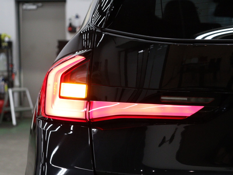 BMW X1 M35i xDrive ﾃｸﾉﾛｼﾞｰP　ACC Pｽﾀ ECO 赤×黒革 ﾊﾟﾉﾗﾏR HDDﾅﾋﾞ Carplay harman/kardon 360ｶﾒﾗ Mｴｱﾛ&20AW(872M) LKA/LCA　2年保証付