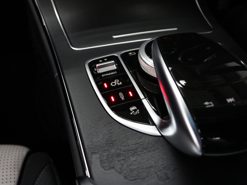 AMG Cクラス C63s ｽﾃｰｼｮﾝﾜｲｺﾞﾝ ｴｸｽｸﾙｰｼﾌﾞ&ﾚｰﾀﾞｰSP　黒/白革 ﾊﾟﾉﾗﾏSR 純正ﾅﾋﾞTV ﾌﾞﾙﾒｽﾀｰS Bｶﾒﾗ ACC AMGﾊﾟﾌｫｰﾏﾝｽｽﾃｱﾘﾝｸﾞ AMGﾊﾟﾌｫｰﾏﾝｽEX AMGﾊﾟﾌｫｰﾏﾝｽｼｰﾄ AMGﾚｯﾄﾞｷｬﾘﾊﾟｰ AMGｴｱﾛ&19ｲﾝﾁAW　2年保証付