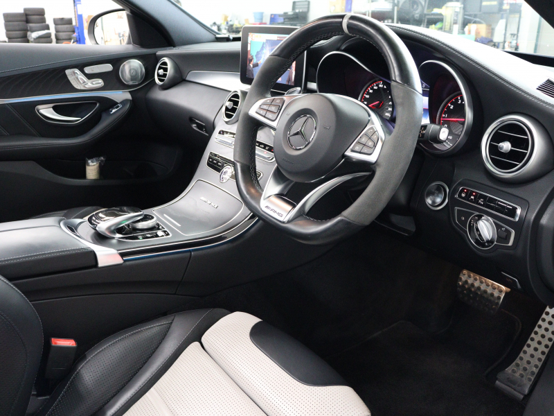 AMG Cクラス C63s ｽﾃｰｼｮﾝﾜｲｺﾞﾝ ｴｸｽｸﾙｰｼﾌﾞ&ﾚｰﾀﾞｰSP　黒/白革 ﾊﾟﾉﾗﾏSR 純正ﾅﾋﾞTV ﾌﾞﾙﾒｽﾀｰS Bｶﾒﾗ ACC AMGﾊﾟﾌｫｰﾏﾝｽｽﾃｱﾘﾝｸﾞ AMGﾊﾟﾌｫｰﾏﾝｽEX AMGﾊﾟﾌｫｰﾏﾝｽｼｰﾄ AMGﾚｯﾄﾞｷｬﾘﾊﾟｰ AMGｴｱﾛ&19ｲﾝﾁAW　2年保証付