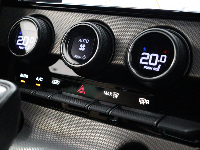 ジャガー Fタイプ Rｸｰﾍﾟ AWD ｴｸｽﾃﾘｱｽﾎﾟｰﾂﾃﾞｻﾞｲﾝﾊﾟｯｸ&ﾌﾞﾗｯｸﾊﾟｯｸ　赤/黒革 ｶﾞﾗｽﾙｰﾌ 純正ﾅﾋﾞ MERIDIANｻﾗｳﾝﾄﾞ F/Bｶﾒﾗ ｶｰﾎﾞﾝｲﾝﾃｱﾘﾄﾘﾑ ｴｸﾞｿﾞｰｽﾄｼｽﾃﾑ ｶｰﾎﾞﾝｾﾗﾐｯｸﾌﾞﾚｰｷ  ｲｴﾛｰｷｬﾘﾊﾟｰ 純正20ｲﾝﾁｽﾄｰﾝAW　2年保証付