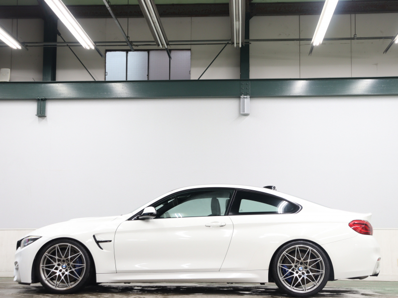 BMW Mシリーズ M4 ｸｰﾍﾟ MDCT　後期LCI ｺﾝﾌｫｰﾄA ｲﾝﾃﾘｼﾞｪﾝﾄS ﾄﾞﾗｲﾋﾞﾝｸﾞA 黒革 ﾅﾋﾞTV Bｶﾒﾗ harman/kardon HUD LEDﾍｯﾄﾞﾗｲﾄ KW車高調 ｶｰﾎﾞﾝﾙｰﾌ&ｲﾝﾃﾘｱ Mｻｽﾍﾟﾝｼｮﾝ Mｽﾎﾟｰﾂｴｷｿﾞｰｽﾄ Mｷｬﾘﾊﾟｰ Mｴｱﾛ&19AW(ｽﾀｲﾘﾝｸﾞ666M)　2年保証