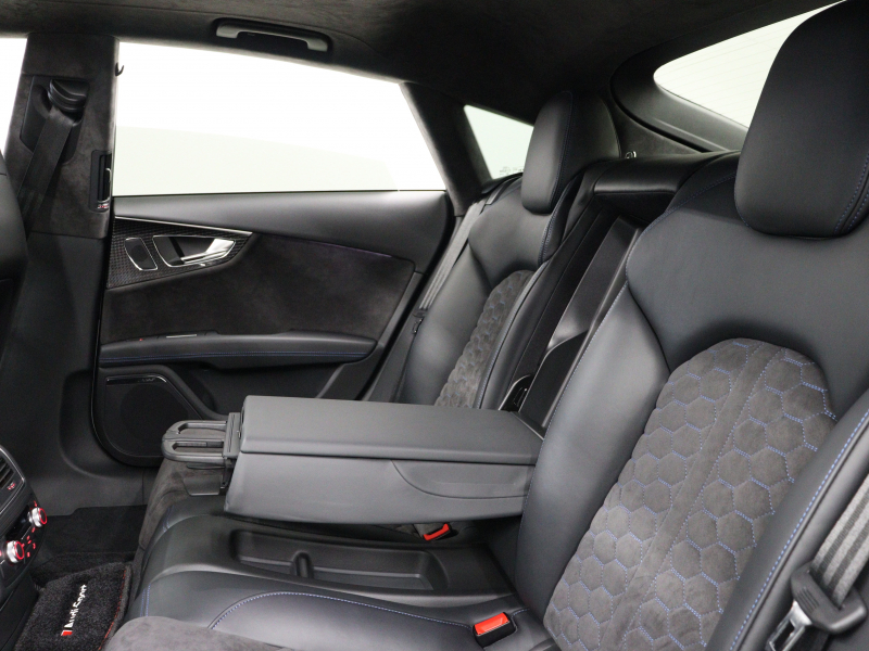 アウディ RS7 ﾊﾟﾌｫｰﾏﾝｽ ｱｼｽﾀﾝｽ&RSﾃﾞｻﾞｲﾝPKG　ACC LKA BSM 黒革RSｽﾎﾟｰﾂｼｰﾄ ｻﾝﾙｰﾌ 純正MMIﾅﾋﾞ ﾌﾙｾｸﾞ 360ｶﾒﾗ BOSEｻｳﾝﾄﾞ RSﾃﾞｻﾞｲﾝｴｱﾛ&21ｲﾝﾁAW LEDﾗｲﾄ　2年保証付
