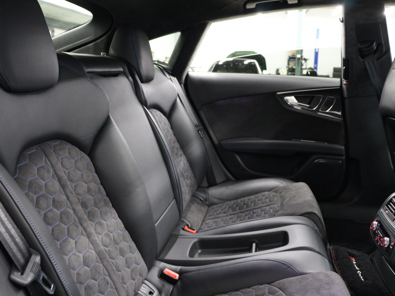 アウディ RS7 ﾊﾟﾌｫｰﾏﾝｽ ｱｼｽﾀﾝｽ&RSﾃﾞｻﾞｲﾝPKG　ACC LKA BSM 黒革RSｽﾎﾟｰﾂｼｰﾄ ｻﾝﾙｰﾌ 純正MMIﾅﾋﾞ ﾌﾙｾｸﾞ 360ｶﾒﾗ BOSEｻｳﾝﾄﾞ RSﾃﾞｻﾞｲﾝｴｱﾛ&21ｲﾝﾁAW LEDﾗｲﾄ　2年保証付