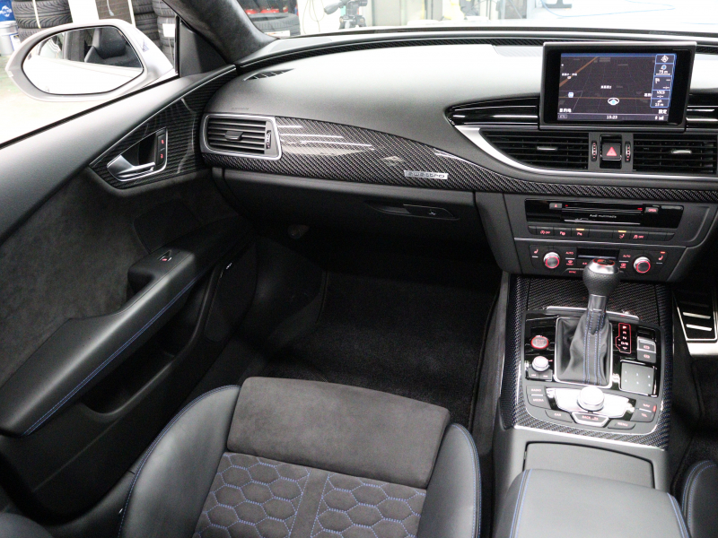 アウディ RS7 ﾊﾟﾌｫｰﾏﾝｽ ｱｼｽﾀﾝｽ&RSﾃﾞｻﾞｲﾝPKG　ACC LKA BSM 黒革RSｽﾎﾟｰﾂｼｰﾄ ｻﾝﾙｰﾌ 純正MMIﾅﾋﾞ ﾌﾙｾｸﾞ 360ｶﾒﾗ BOSEｻｳﾝﾄﾞ RSﾃﾞｻﾞｲﾝｴｱﾛ&21ｲﾝﾁAW LEDﾗｲﾄ　2年保証付