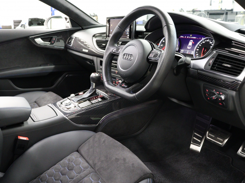 アウディ RS7 ﾊﾟﾌｫｰﾏﾝｽ ｱｼｽﾀﾝｽ&RSﾃﾞｻﾞｲﾝPKG　ACC LKA BSM 黒革RSｽﾎﾟｰﾂｼｰﾄ ｻﾝﾙｰﾌ 純正MMIﾅﾋﾞ ﾌﾙｾｸﾞ 360ｶﾒﾗ BOSEｻｳﾝﾄﾞ RSﾃﾞｻﾞｲﾝｴｱﾛ&21ｲﾝﾁAW LEDﾗｲﾄ　2年保証付