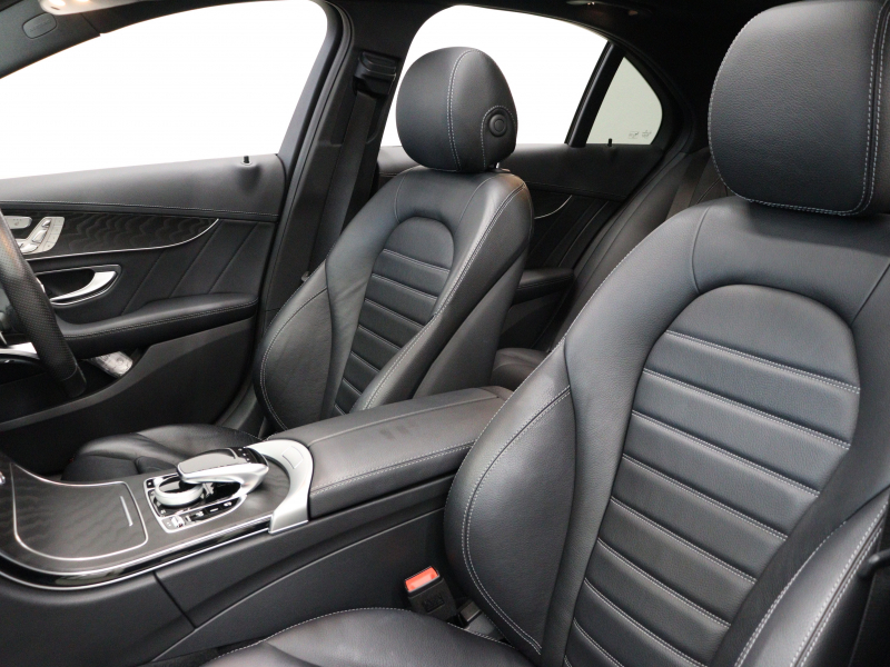 AMG Cクラス C43 4MATIC ｴｸｽｸﾙｰｼﾌﾞ&ﾚｰﾀﾞｰSP　黒革 ﾊﾟﾉﾗﾏSR MBUXﾅﾋﾞTV ﾌﾞﾙﾒｽﾀｰS Bｶﾒﾗ ﾍｯﾄﾞｱｯﾌﾟD ACC 自動Rｹﾞｰﾄ AMGｴｸﾞｿﾞｰｽﾄｼｽﾃﾑ AMGｷｬﾘﾊﾟｰ AMGｴｱﾛ&19ｲﾝﾁAW　2年保証