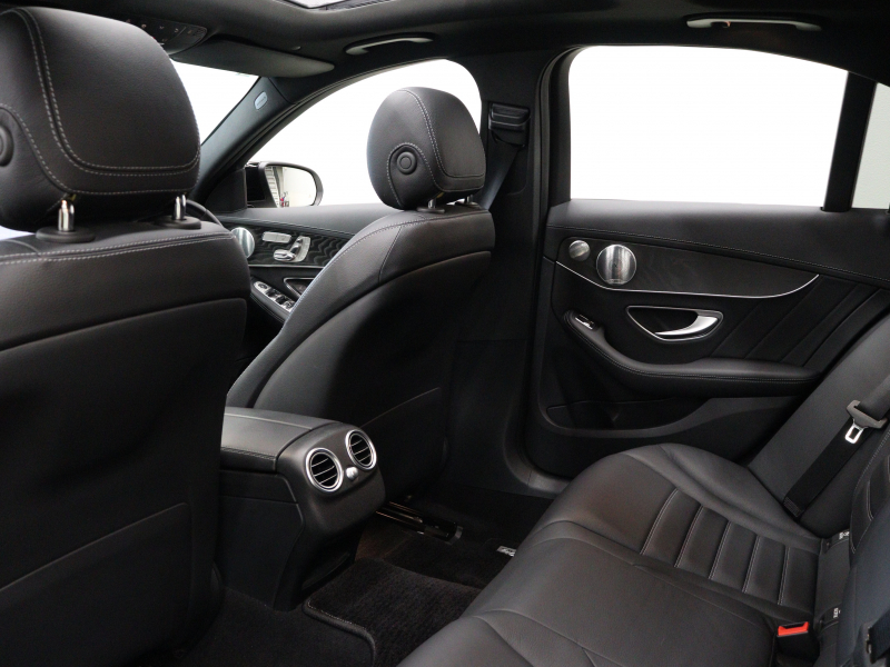 AMG Cクラス C43 4MATIC ｴｸｽｸﾙｰｼﾌﾞ&ﾚｰﾀﾞｰSP　黒革 ﾊﾟﾉﾗﾏSR MBUXﾅﾋﾞTV ﾌﾞﾙﾒｽﾀｰS Bｶﾒﾗ ﾍｯﾄﾞｱｯﾌﾟD ACC 自動Rｹﾞｰﾄ AMGｴｸﾞｿﾞｰｽﾄｼｽﾃﾑ AMGｷｬﾘﾊﾟｰ AMGｴｱﾛ&19ｲﾝﾁAW　2年保証