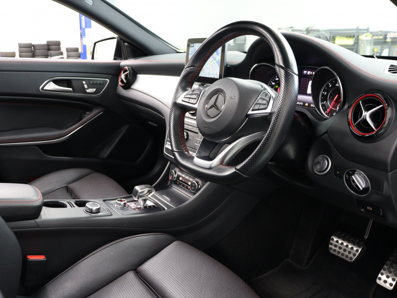 AMG CLAクラス CLA45 4MATIC ｼｭｰﾃｨﾝｸﾞﾌﾞﾚｰｸ AMGｽﾀｲﾘﾝｸﾞ&ﾚｰﾀﾞｰSP　黒革 ﾋｰﾀｰ 純正HDDﾅﾋﾞTV Bluetooth Carplay Bｶﾒﾗ LEDﾍｯﾄﾞﾗｲﾄ AMGｻｽﾍﾟﾝｼｮﾝ AMG強化ﾌﾞﾚｰｷ AMGﾊﾟﾌｫｰﾏﾝｽEX  AM19ｲﾝﾁAW　2年保証付