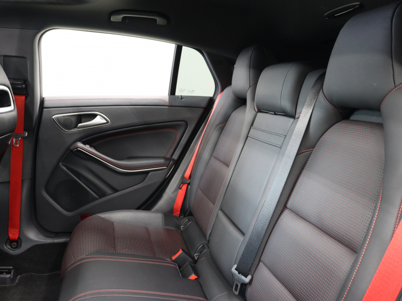AMG CLAクラス CLA45 4MATIC ｼｭｰﾃｨﾝｸﾞﾌﾞﾚｰｸ AMGｽﾀｲﾘﾝｸﾞ&ﾚｰﾀﾞｰSP　黒革 ﾋｰﾀｰ 純正HDDﾅﾋﾞTV Bluetooth Carplay Bｶﾒﾗ LEDﾍｯﾄﾞﾗｲﾄ AMGｻｽﾍﾟﾝｼｮﾝ AMG強化ﾌﾞﾚｰｷ AMGﾊﾟﾌｫｰﾏﾝｽEX  AM19ｲﾝﾁAW　2年保証付