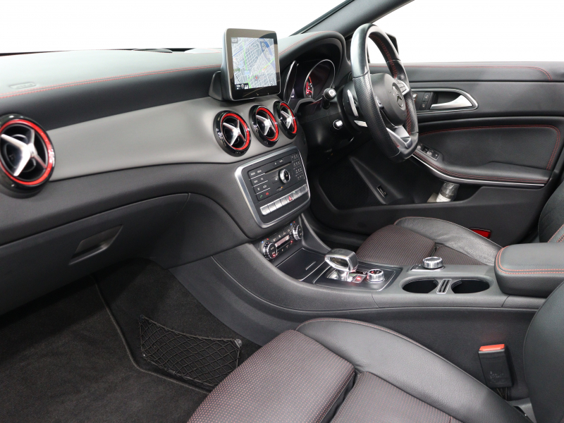 AMG CLAクラス CLA45 4MATIC ｼｭｰﾃｨﾝｸﾞﾌﾞﾚｰｸ AMGｽﾀｲﾘﾝｸﾞ&ﾚｰﾀﾞｰSP　黒革 ﾋｰﾀｰ 純正HDDﾅﾋﾞTV Bluetooth Carplay Bｶﾒﾗ LEDﾍｯﾄﾞﾗｲﾄ AMGｻｽﾍﾟﾝｼｮﾝ AMG強化ﾌﾞﾚｰｷ AMGﾊﾟﾌｫｰﾏﾝｽEX  AM19ｲﾝﾁAW　2年保証付