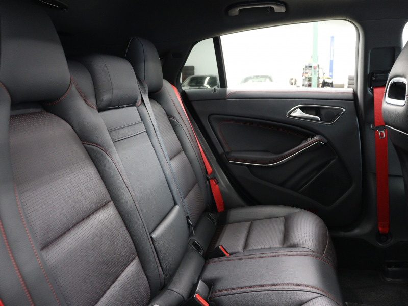 AMG CLAクラス CLA45 4MATIC ｼｭｰﾃｨﾝｸﾞﾌﾞﾚｰｸ AMGｽﾀｲﾘﾝｸﾞ&ﾚｰﾀﾞｰSP　黒革 ﾋｰﾀｰ 純正HDDﾅﾋﾞTV Bluetooth Carplay Bｶﾒﾗ LEDﾍｯﾄﾞﾗｲﾄ AMGｻｽﾍﾟﾝｼｮﾝ AMG強化ﾌﾞﾚｰｷ AMGﾊﾟﾌｫｰﾏﾝｽEX  AM19ｲﾝﾁAW　2年保証付