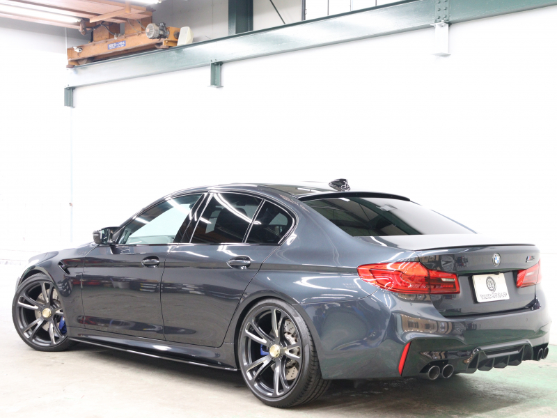 BMW Mシリーズ M5 Edition MISSION IMPOSSIBLE　限定車 ACC ｺﾝﾌｫｰﾄA ｲﾝﾃﾘｼﾞｪﾝﾄS 黒革 ﾍﾞﾝﾁﾚｰﾀｰ ｱﾙｶﾝﾀﾗﾙｰﾌ 純正ﾅﾋﾞTV harman/kardon 360ｶﾒﾗ HUD MｽﾎﾟｰﾂEX Mﾊﾟﾌｫｰﾏﾝｽｶｰﾎﾞﾝｽﾀｲﾘﾝｸﾞ ACShnitzer21ｲﾝﾁAW　2年保証