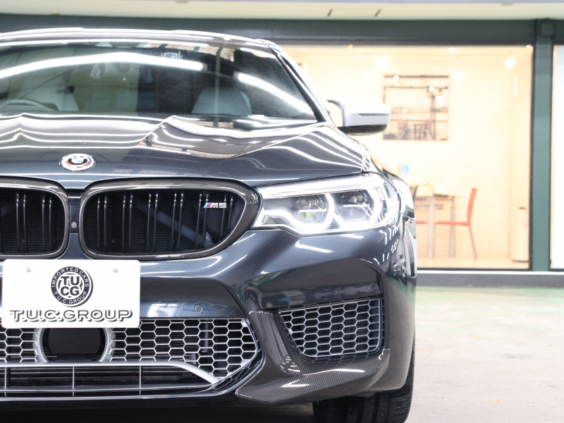BMW Mシリーズ M5 ﾍﾞｰｽｸﾞﾚｰﾄﾞ ｺﾝﾌｫｰﾄPKG ﾌﾙﾚｻﾞｰﾒﾘﾉｲﾝﾃﾘｱ　ACC ｺﾝﾌｫｰﾄA ｲﾝﾃﾘｼﾞｪﾝﾄS 白/黒革 ﾍﾞﾝﾁﾚｰﾀｰ ｱﾙｶﾝﾀﾗﾙｰﾌ 純正ﾅﾋﾞTV harman/kardon 360ｶﾒﾗ HUD Mｴｷｿﾞｰｽﾄ Mﾏﾙﾁﾌｧﾝｸｼｮﾝｼｰﾄ 純正ｴｱﾛ&20ｲﾝﾁAW　2年保証