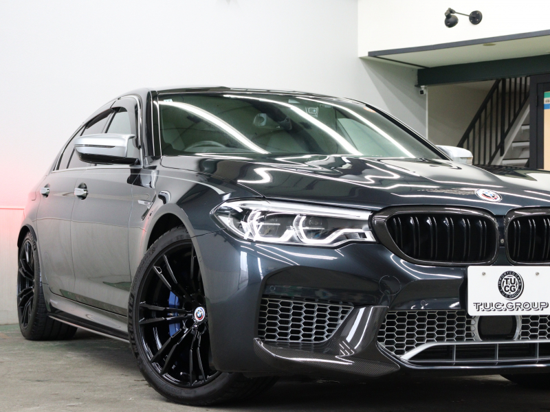 BMW Mシリーズ M5 ﾍﾞｰｽｸﾞﾚｰﾄﾞ ｺﾝﾌｫｰﾄPKG ﾌﾙﾚｻﾞｰﾒﾘﾉｲﾝﾃﾘｱ　ACC ｺﾝﾌｫｰﾄA ｲﾝﾃﾘｼﾞｪﾝﾄS 白/黒革 ﾍﾞﾝﾁﾚｰﾀｰ ｱﾙｶﾝﾀﾗﾙｰﾌ 純正ﾅﾋﾞTV harman/kardon 360ｶﾒﾗ HUD Mｴｷｿﾞｰｽﾄ Mﾏﾙﾁﾌｧﾝｸｼｮﾝｼｰﾄ 純正ｴｱﾛ&20ｲﾝﾁAW　2年保証