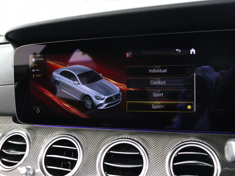 AMG Eクラス E53ｸｰﾍﾟ 4MATIC+ ｴｸｽｸﾙｰｼﾌﾞ& ﾚｰﾀﾞｰSP　後期 ISG搭載  黒革 ﾍﾞﾝﾁﾚｰﾀｰ  ﾅﾋﾞTV ﾌﾞﾙﾒｽﾀｰS  360ｶﾒﾗ ﾍｯﾄﾞｱｯﾌﾟD Carplay ﾜｲﾔﾚｽﾁｬｰｼﾞﾝｸﾞ AMGﾄﾞﾗｲﾌﾞｺﾝﾄﾛｰﾙｽｲｯﾁ AMGｴｷｿﾞｰｽﾄｼｽﾃﾑ AMGｴｱﾛ&20ｲﾝﾁAW　2年保証