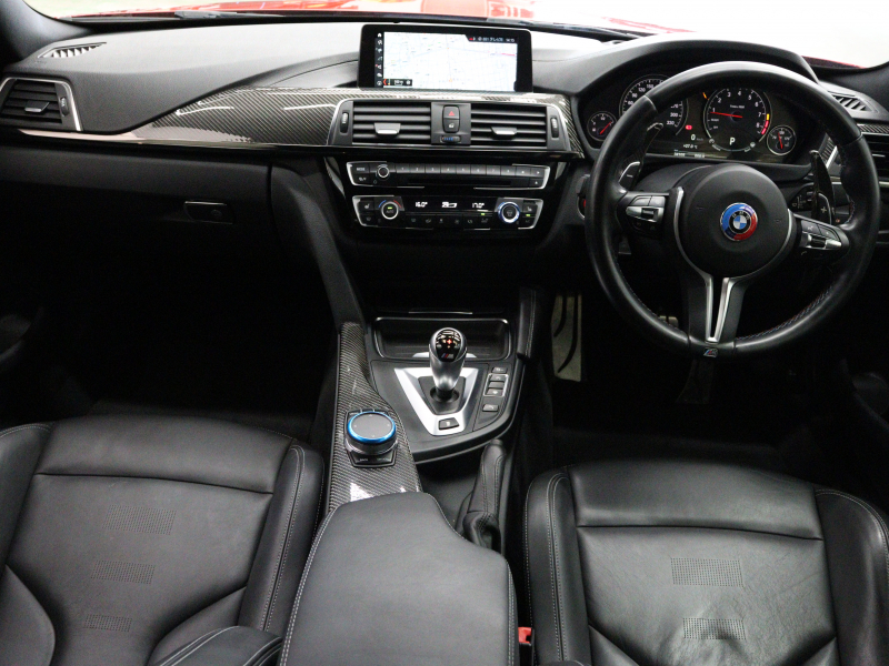 BMW Mシリーズ M4 ｸｰﾍﾟ MDCT　後期LCI ｺﾝﾌｫｰﾄA ｲﾝﾃﾘｼﾞｪﾝﾄS 黒革 ﾅﾋﾞTV hrman/kardon Bｶﾒﾗ HUD  ｶｰﾎﾞﾝｲﾝﾃﾘｱ&ﾙｰﾌ H&Rｽﾌﾟﾘﾝｸﾞ Mﾌﾞﾙｰｷｬﾘﾊﾟｰ Mｽﾎﾟｰﾂﾚｻﾞｰｽﾃｱﾘﾝｸﾞ Mｴｱﾛ&19AW(ｽﾀｲﾘﾝｸﾞ437M)　2年保証