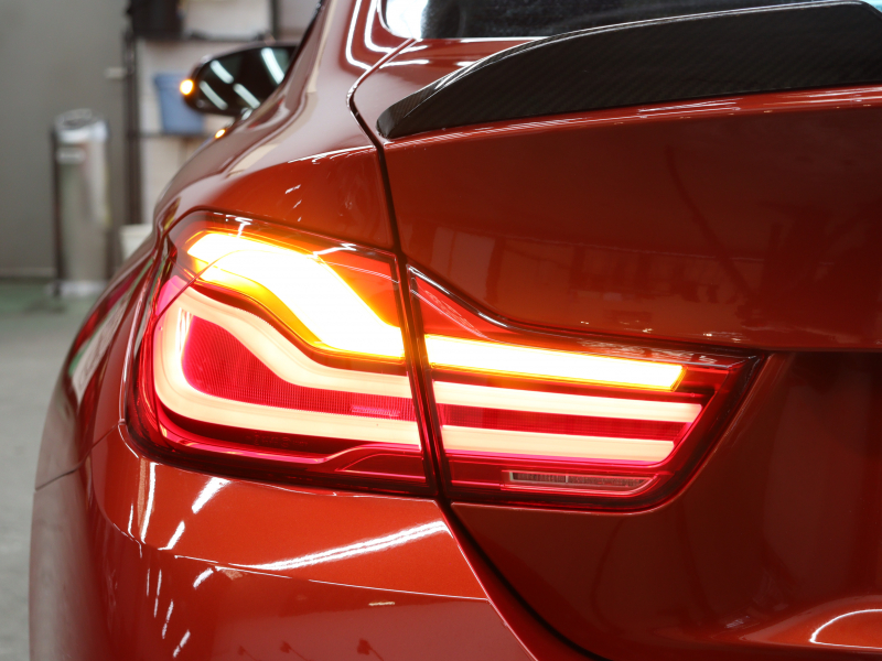 BMW Mシリーズ M4 ｸｰﾍﾟ MDCT　後期LCI ｺﾝﾌｫｰﾄA ｲﾝﾃﾘｼﾞｪﾝﾄS 黒革 ﾅﾋﾞTV hrman/kardon Bｶﾒﾗ HUD  ｶｰﾎﾞﾝｲﾝﾃﾘｱ&ﾙｰﾌ H&Rｽﾌﾟﾘﾝｸﾞ Mﾌﾞﾙｰｷｬﾘﾊﾟｰ Mｽﾎﾟｰﾂﾚｻﾞｰｽﾃｱﾘﾝｸﾞ Mｴｱﾛ&19AW(ｽﾀｲﾘﾝｸﾞ437M)　2年保証