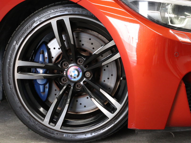 BMW Mシリーズ M4 ｸｰﾍﾟ MDCT　後期LCI ｺﾝﾌｫｰﾄA ｲﾝﾃﾘｼﾞｪﾝﾄS 黒革 ﾅﾋﾞTV hrman/kardon Bｶﾒﾗ HUD  ｶｰﾎﾞﾝｲﾝﾃﾘｱ&ﾙｰﾌ H&Rｽﾌﾟﾘﾝｸﾞ Mﾌﾞﾙｰｷｬﾘﾊﾟｰ Mｽﾎﾟｰﾂﾚｻﾞｰｽﾃｱﾘﾝｸﾞ Mｴｱﾛ&19AW(ｽﾀｲﾘﾝｸﾞ437M)　2年保証