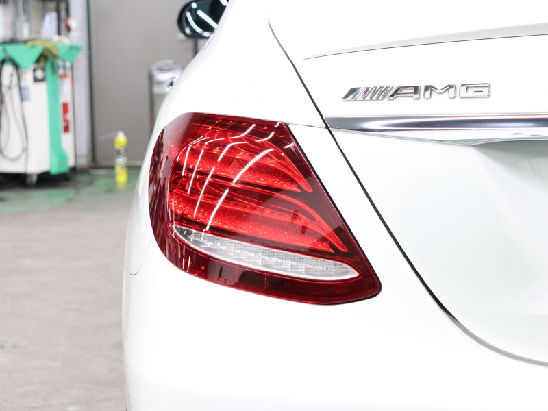 AMG Eクラス E43 4MATIC ｴｸｽｸﾙｰｼﾌﾞ&ﾚｰﾀﾞｰSP　黒革 ﾍﾞﾝﾁﾚｰﾀｰ ﾋｰﾀｰ ﾘﾗｸｾﾞｰｼｮﾝ機能 ﾀﾞｲﾅﾐｯｸｼｰﾄ ﾊﾟﾉﾗﾏSR 純正ﾅﾋﾞTV ﾌﾞﾙﾒｽﾀｰS 360ｶﾒﾗ HUD Carplay AMGｽﾎﾟｰﾂｻｽﾍﾟﾝｼｮﾝ AMGｴｸﾞｿﾞｰｽﾄ AMGｴｱﾛ&20ｲﾝﾁAW 2年保証