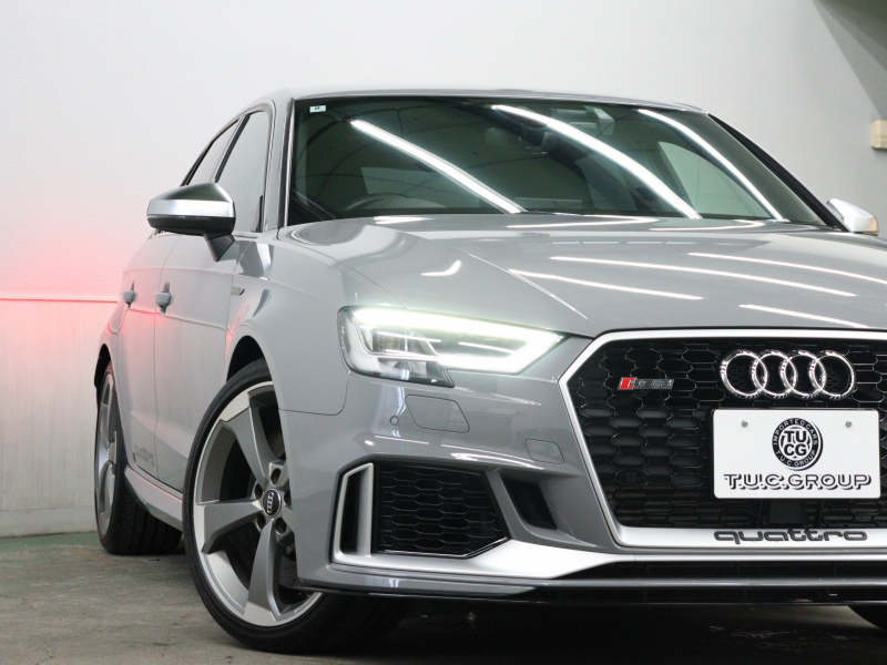 アウディ RS3 ｽﾎﾟｰﾂﾊﾞｯｸ RSﾃﾞｻﾞｲﾝﾊﾟｯｹｰｼﾞ　後期最終ﾓﾃﾞﾙ ﾏｸﾞﾈﾃｨｯｸﾗｲﾄﾞｻｽﾍﾟﾝｼｮﾝ 黒革 MMIﾅﾋﾞ TV Bang&Olufsenｻｳﾝﾄﾞ Carplay ﾏﾄﾘｸｽLEDﾍｯﾄﾞﾗｲﾄ RSｽﾃｱﾘﾝｸﾞ RSｴｱﾛ&19ｲﾝﾁAW　2年保証