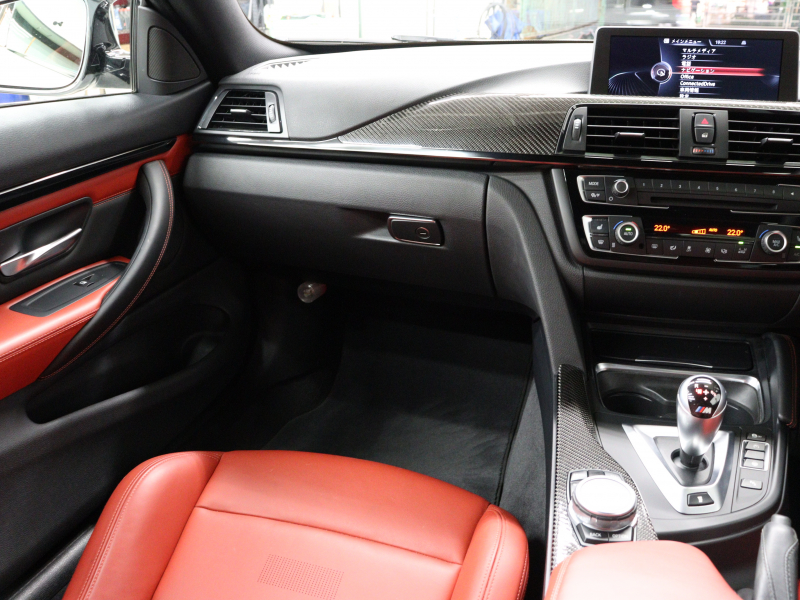 BMW Mシリーズ M4 ｸｰﾍﾟ MDCT　ｺﾝﾌｫｰﾄA ｲﾝﾃﾘｼﾞｪﾝﾄS 赤革 ﾅﾋﾞTV Bluetoothｵｰﾃﾞｨｵ ﾊﾞｯｸｶﾒﾗ ﾍｯﾄﾞｱｯﾌﾟﾃﾞｨｽﾌﾟﾚｲ LEDﾍｯﾄﾞﾗｲﾄ ｶｰﾎﾞﾝﾙｰﾌ ｶｰﾎﾞﾝｲﾝﾃﾘｱ Mｽﾎﾟｰﾂｽﾃｱﾘﾝｸﾞ Mﾌﾞﾙｰｷｬﾘﾊﾟｰ Mｴｱﾛ&19AW(ｽﾀｲﾘﾝｸﾞ437M)　2年保証付